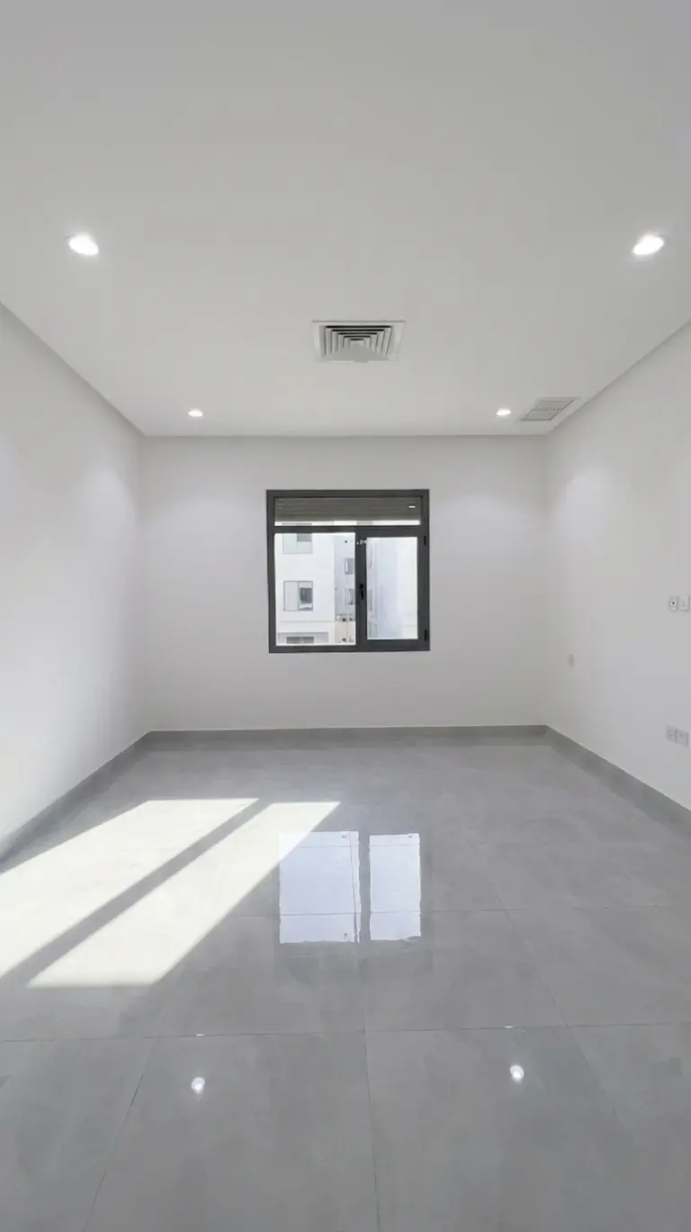 Rent Apartment in Khaitan South New