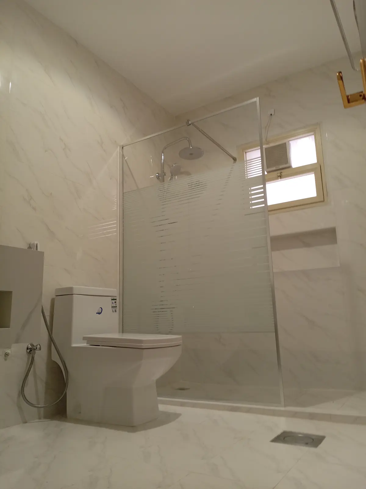 Rent Floor in Zahra