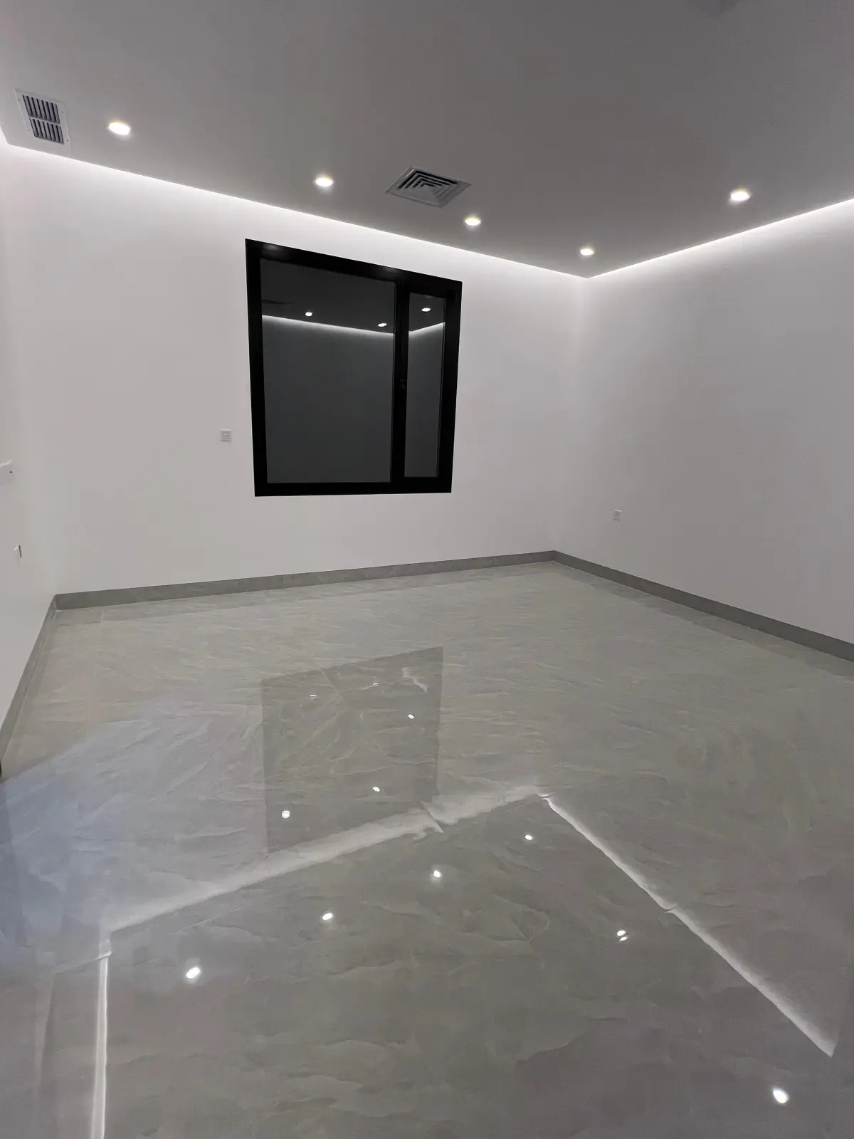 Rent Floor in Zahra