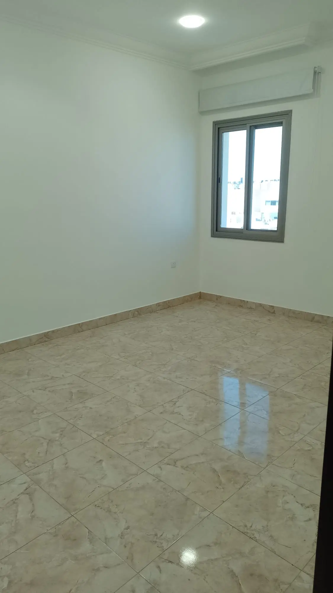 للإيجار شقة في بيان