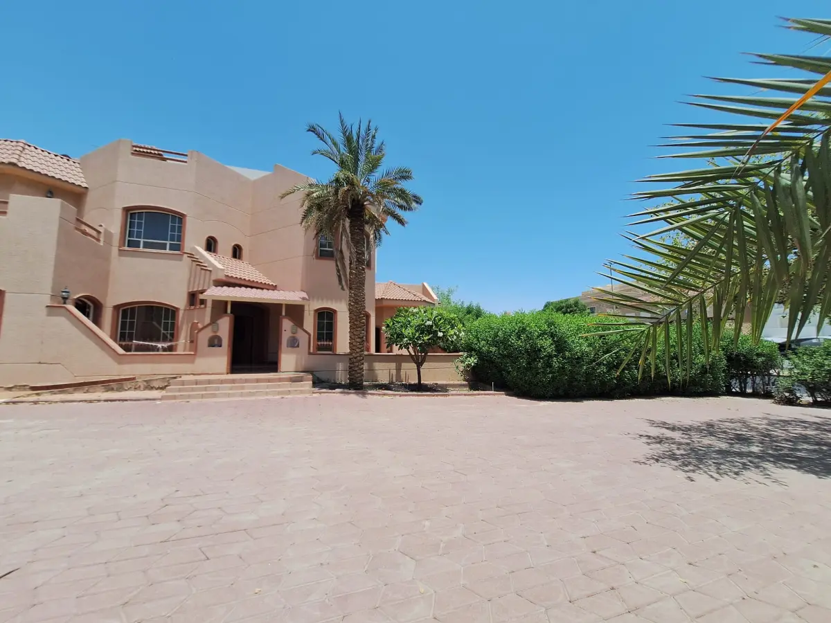 Sale House in Mubarak Al-Abdullah - West Mishref