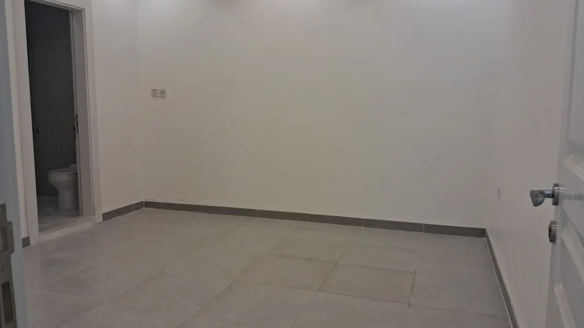 للإيجار شقة في الرميثية