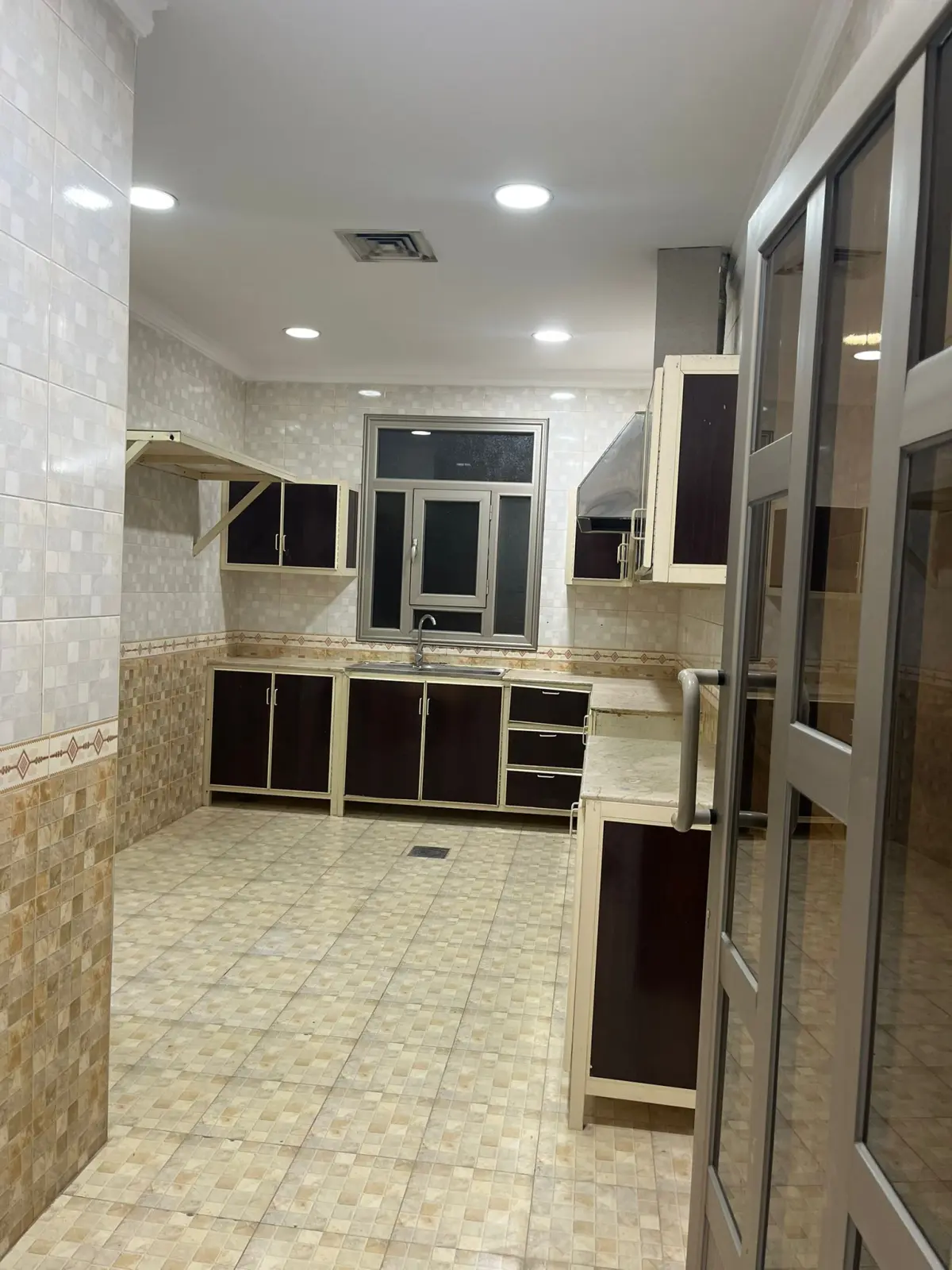 Rent Apartment in Sabahiya