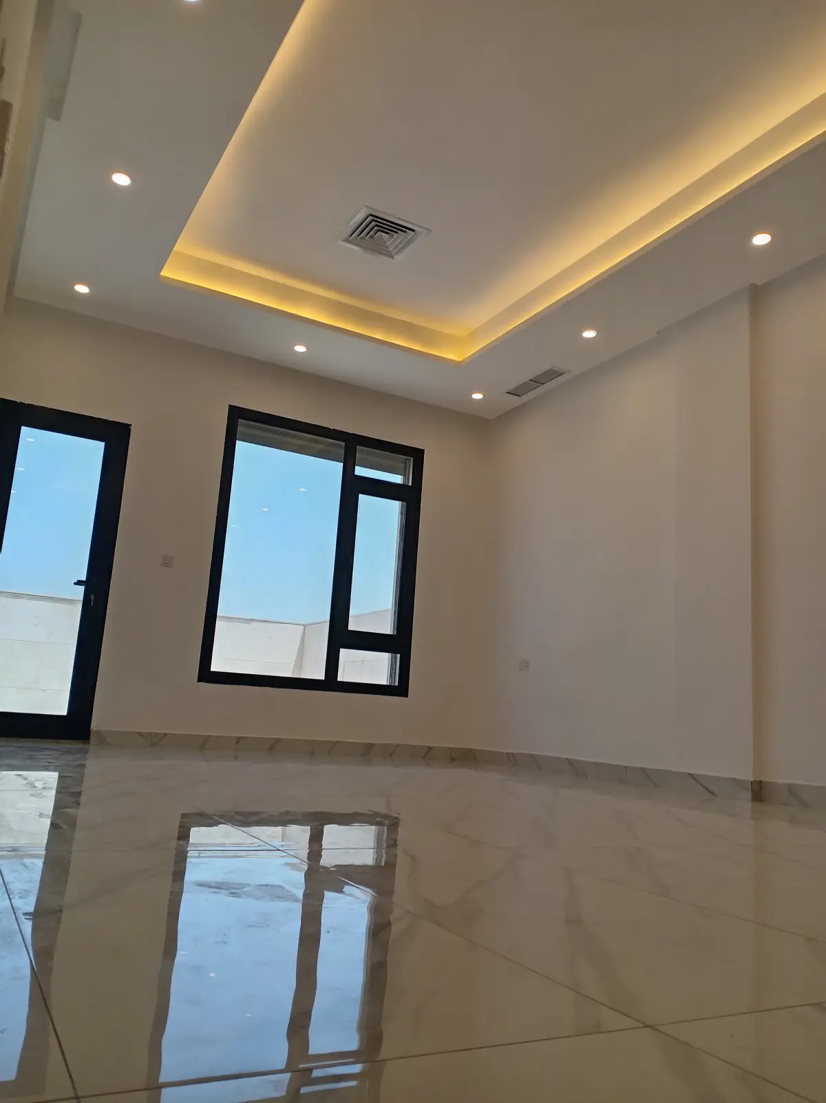 Rent Apartment in Omariya