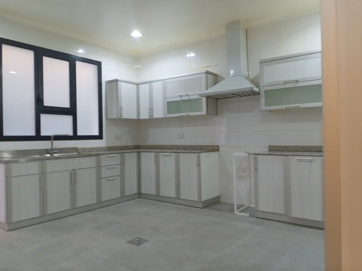 Rent Floor in Bayan
