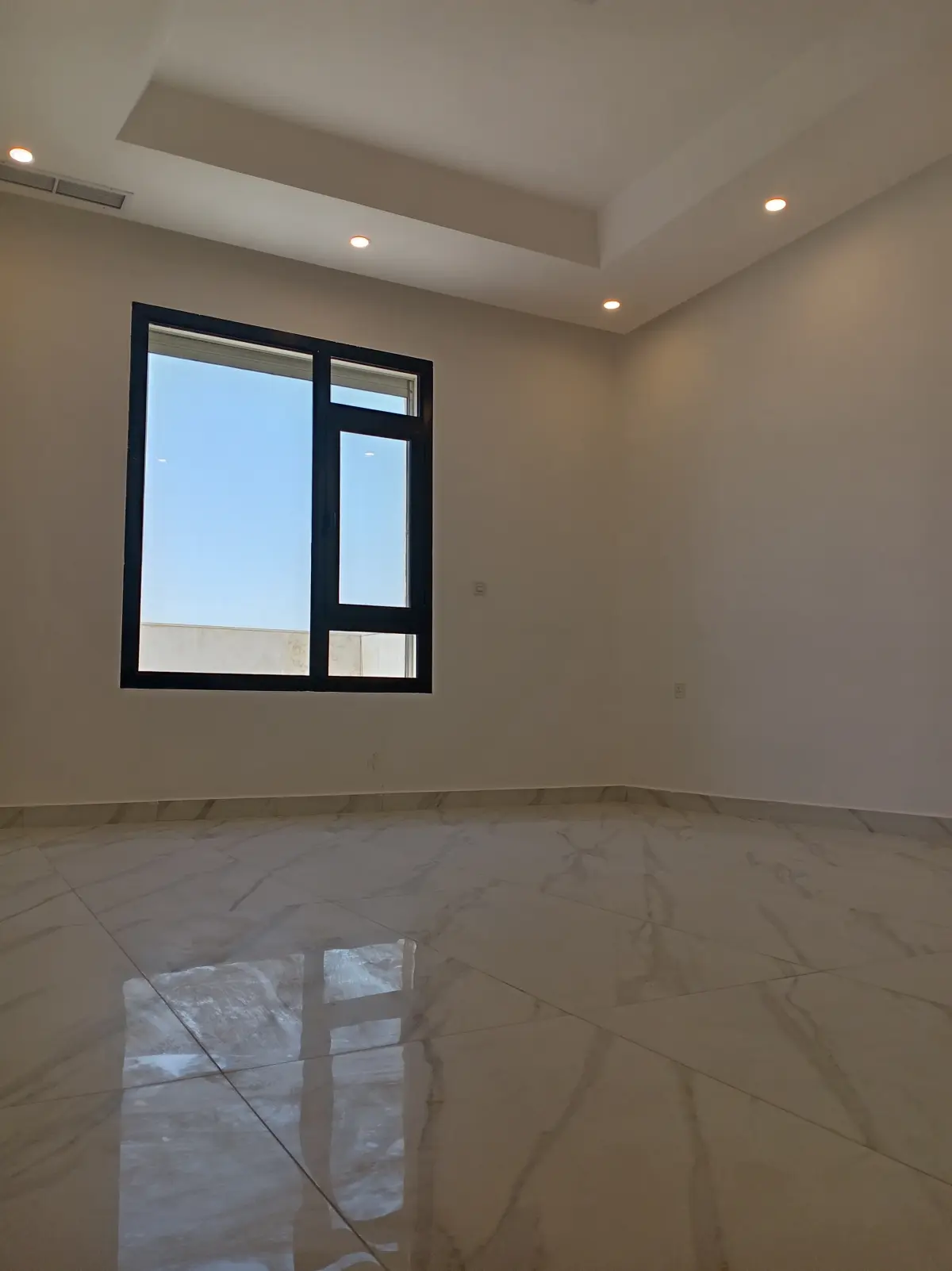 Rent Apartment in Omariya
