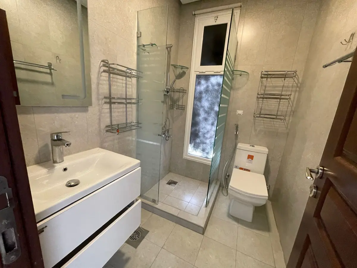Rent Apartment in Rawda