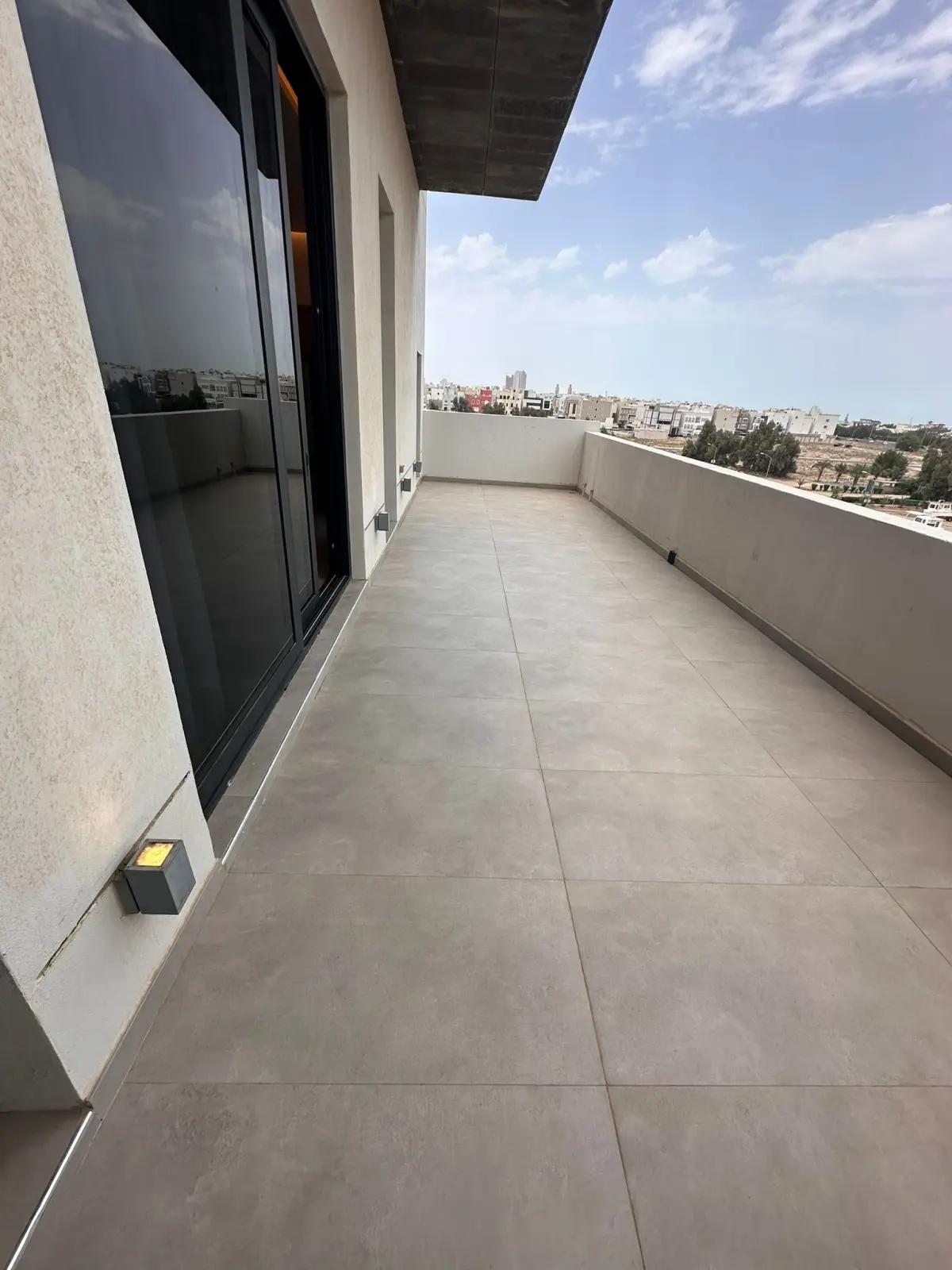 للإيجار شقة في الفنيطيس