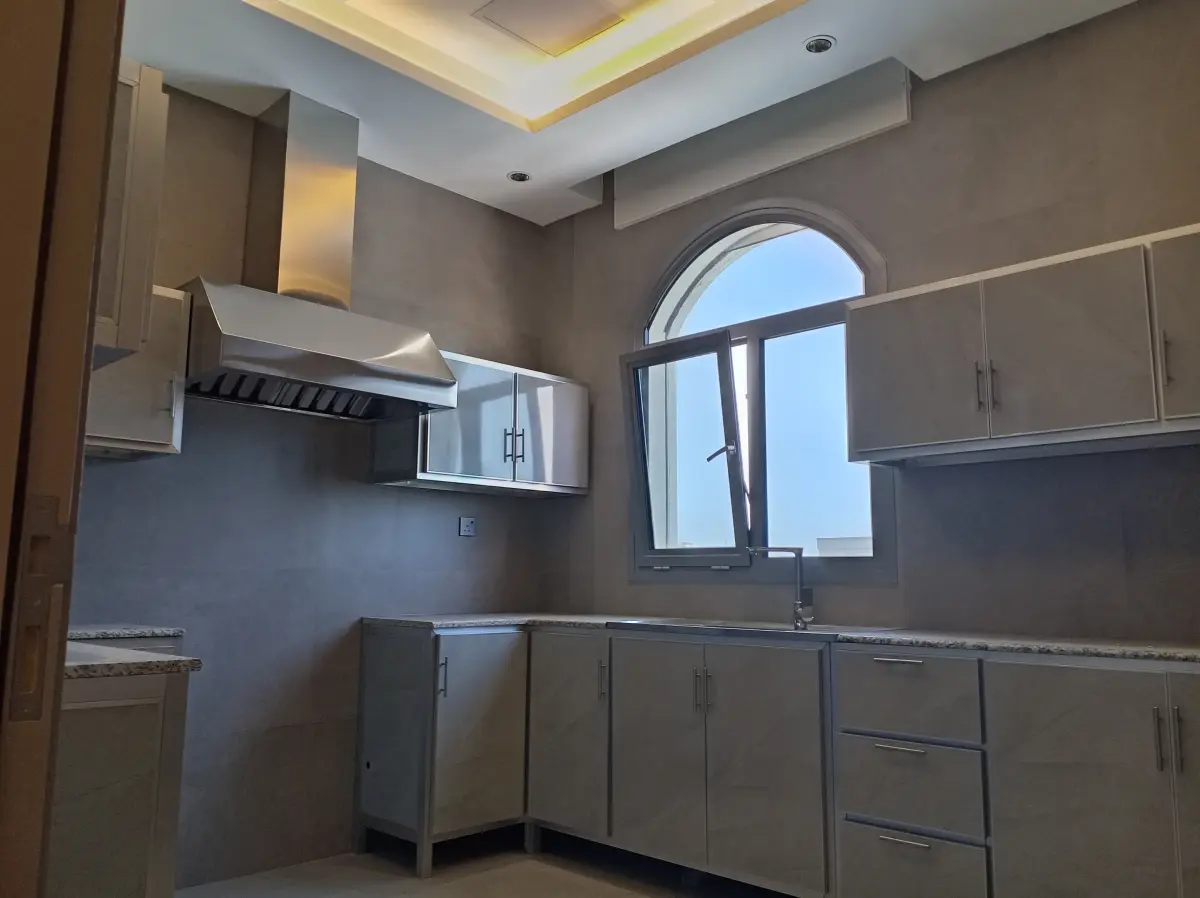 Rent Apartment in Omariya