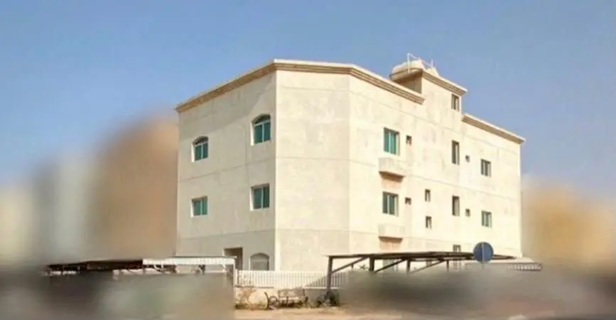 للبيع بيت في السرة