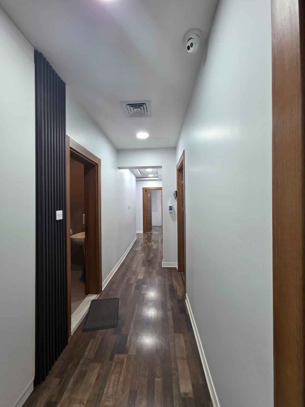 Rent Commercial in Salmiya