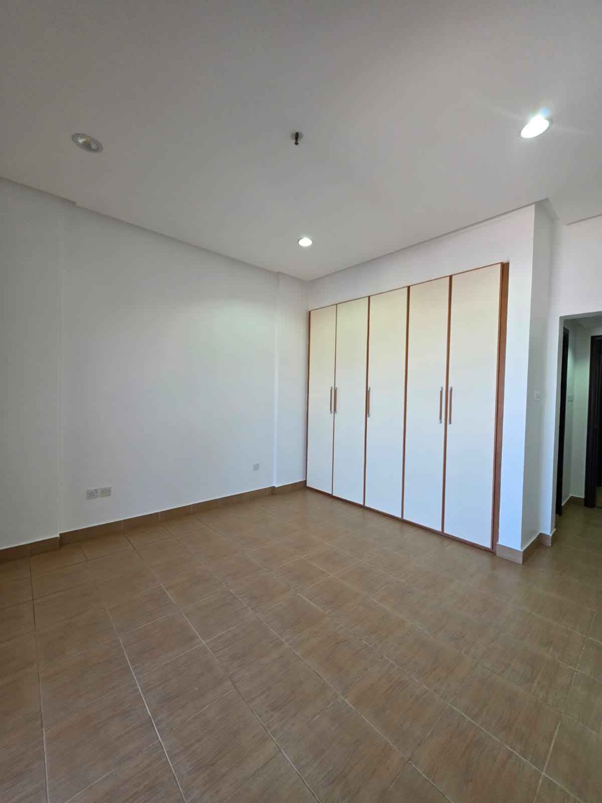 Rent Apartment in Salmiya