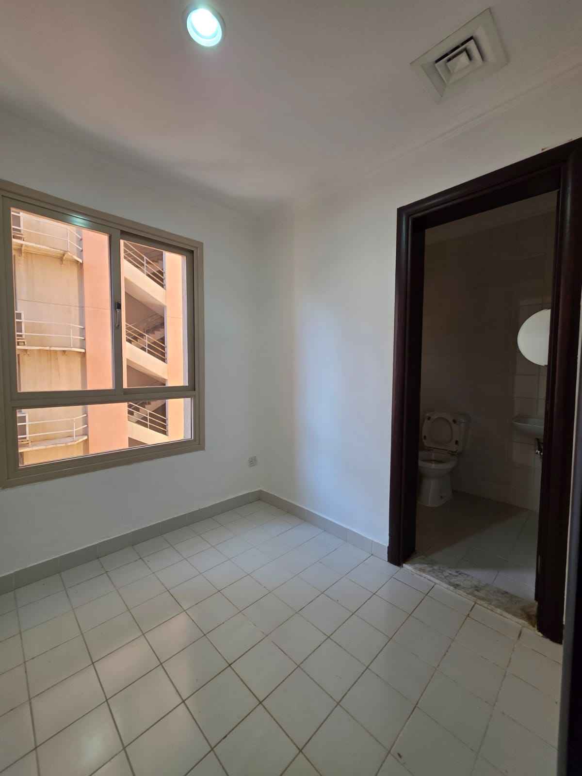 Rent Apartment in Salmiya