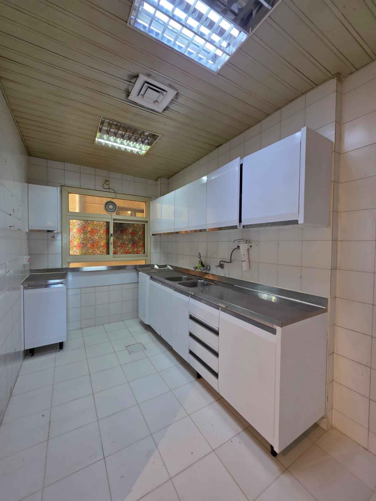 Rent Apartment in Salmiya