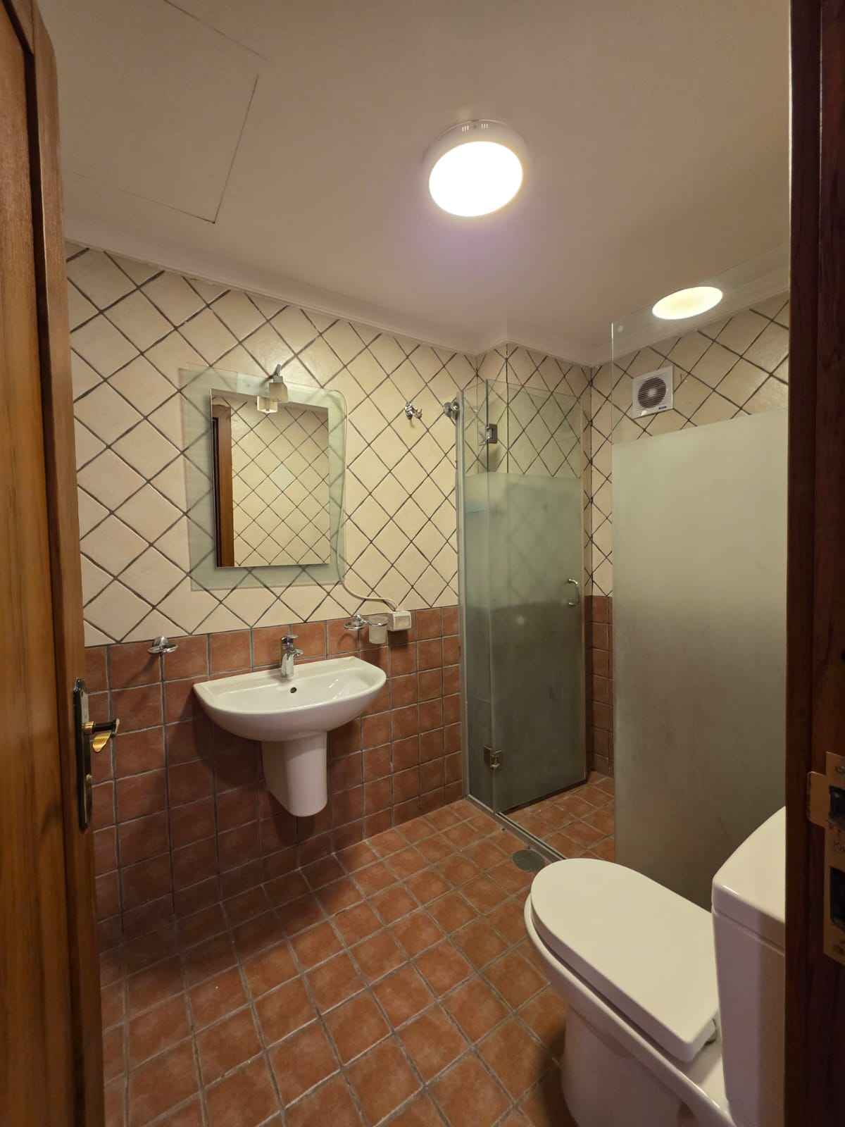 Rent Apartment in Salmiya