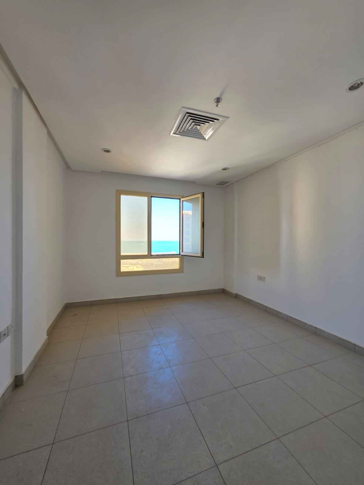 Rent Apartment in Salmiya