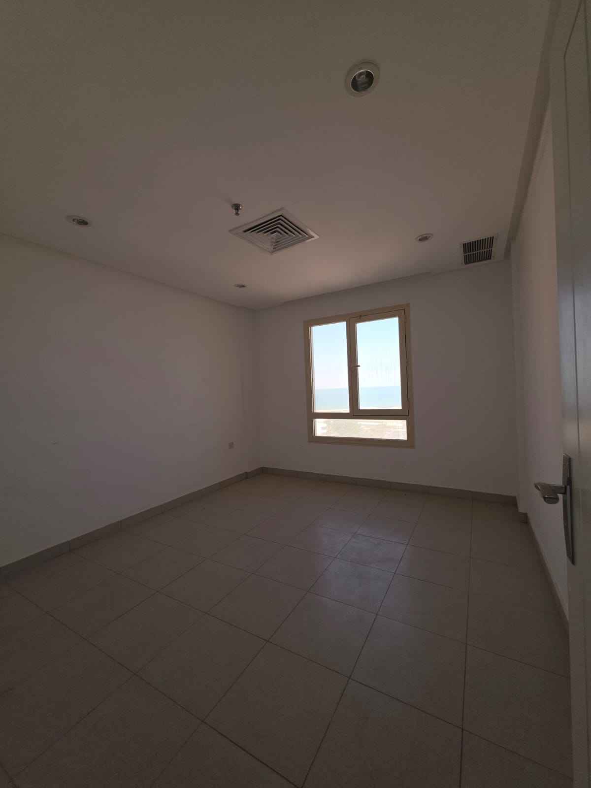 Rent Apartment in Salmiya