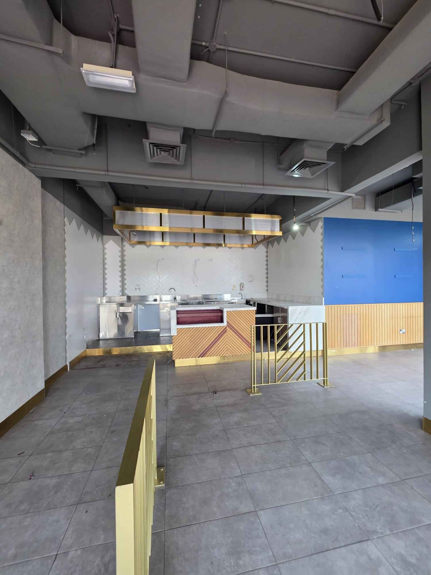 Rent Commercial in Bnaid Al-Gar
