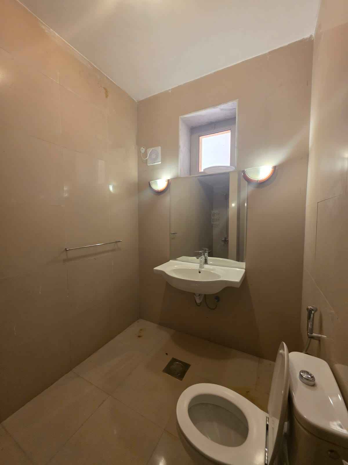 Rent Apartment in Salwa