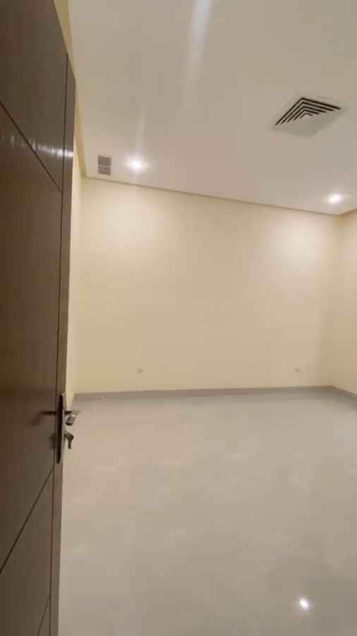 Rent Apartment in Surra