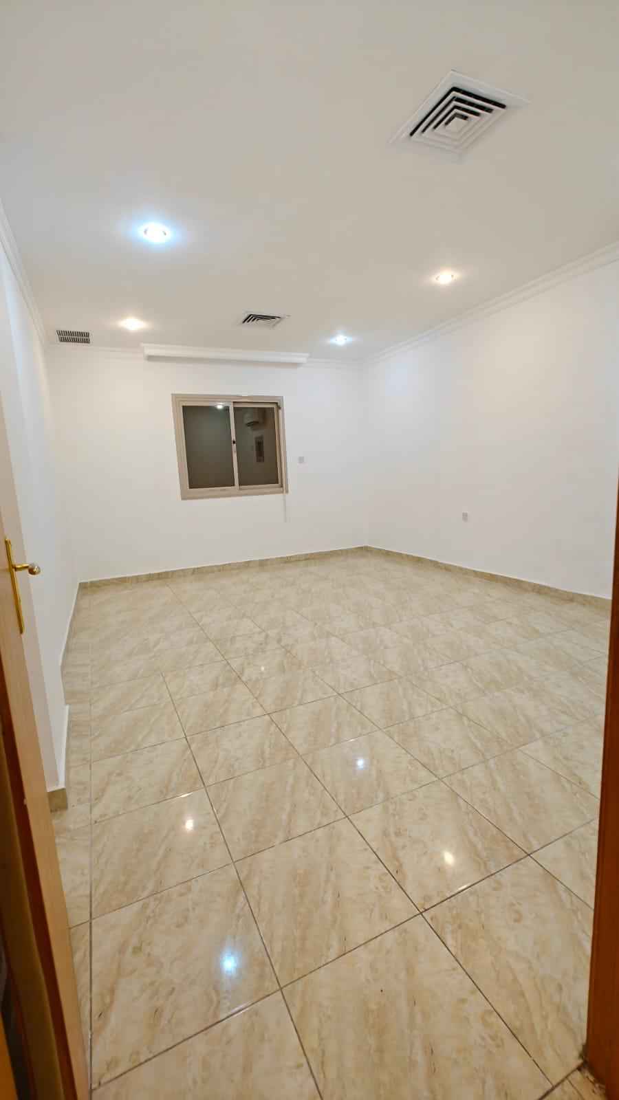 Rent Floor in Bayan