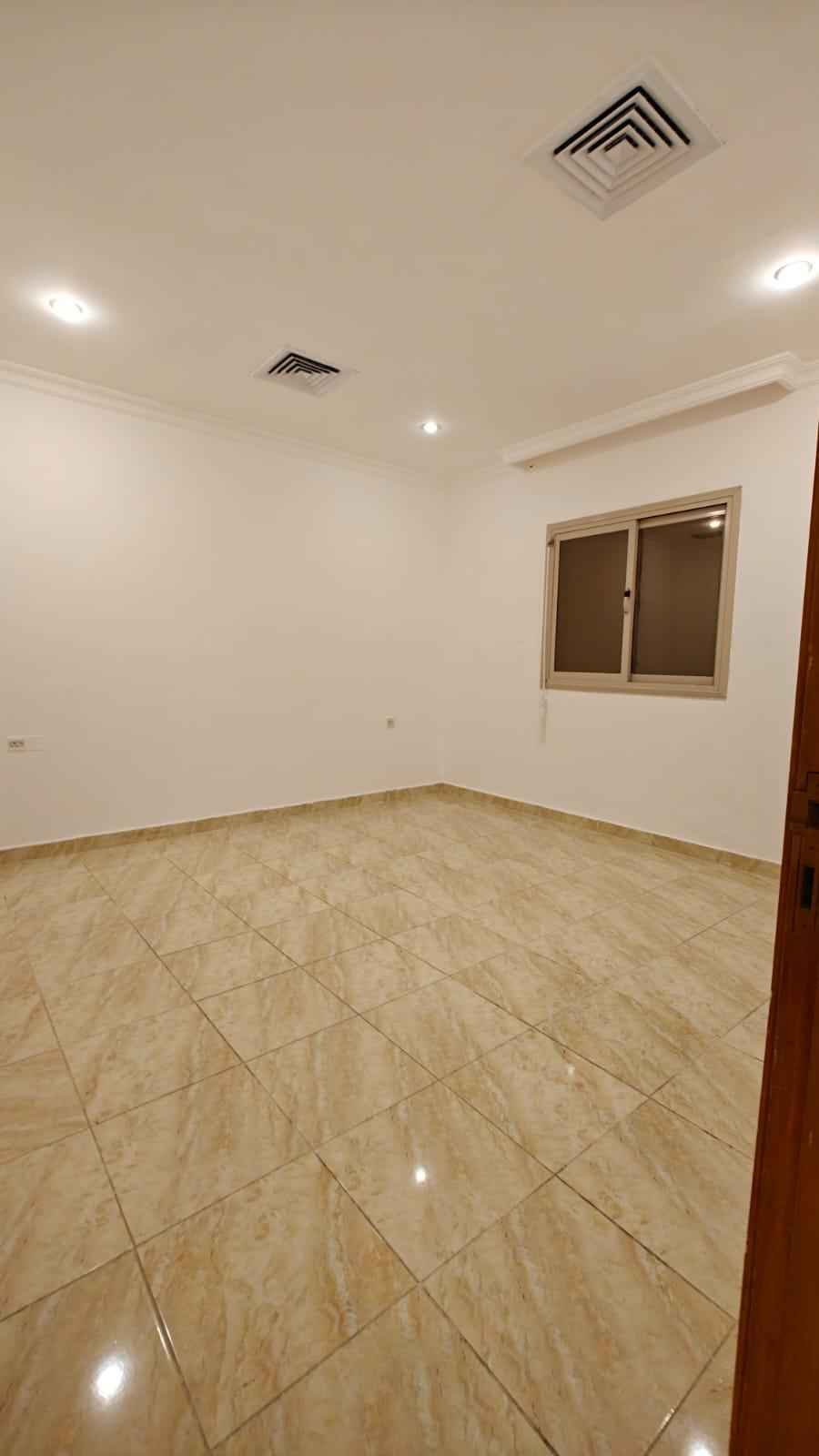 Rent Floor in Bayan