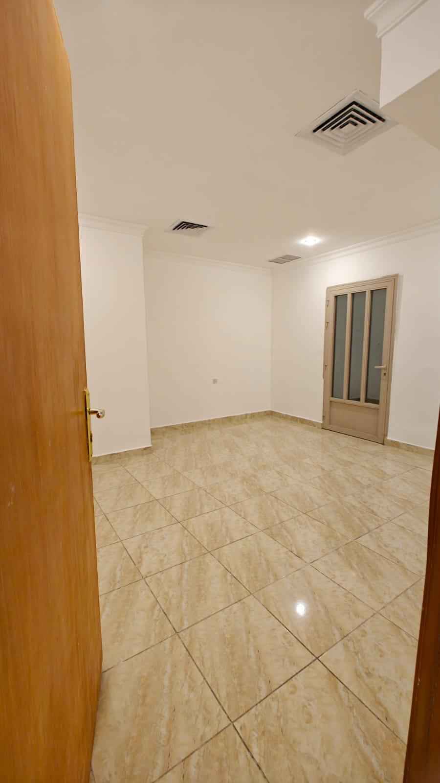 Rent Floor in Bayan