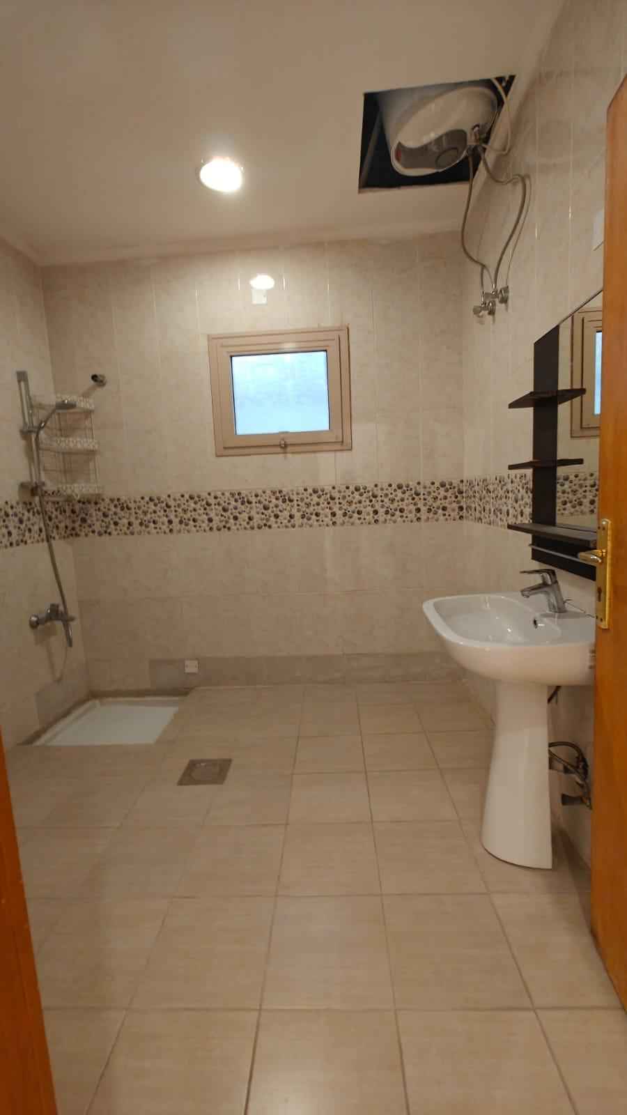 Rent Floor in Bayan