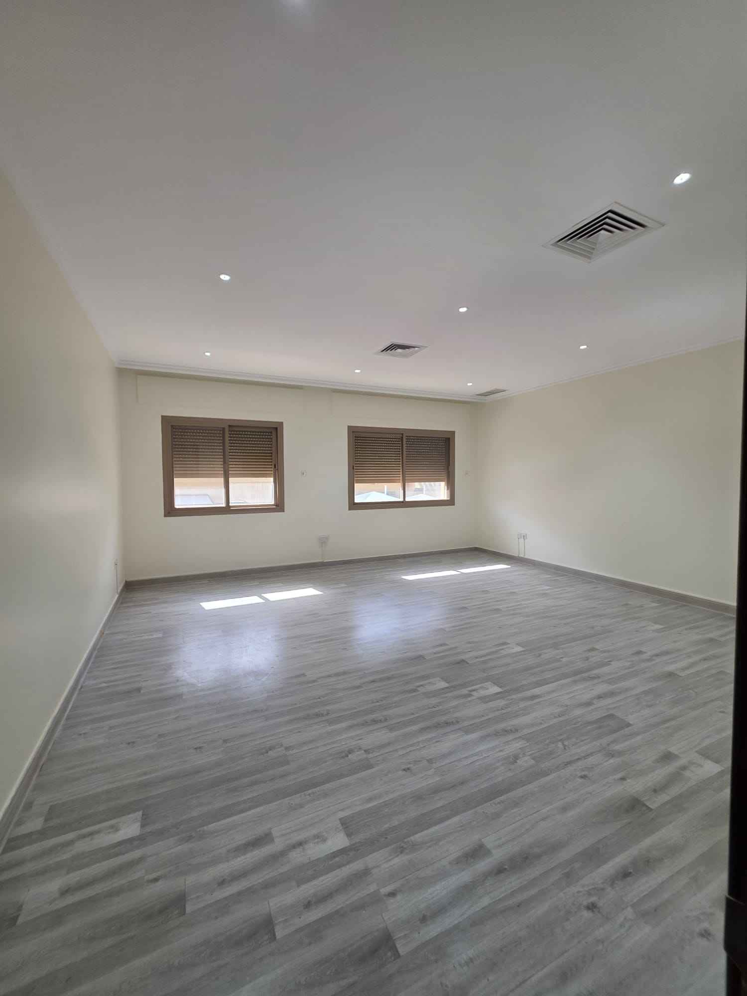 Rent House in Mangaf