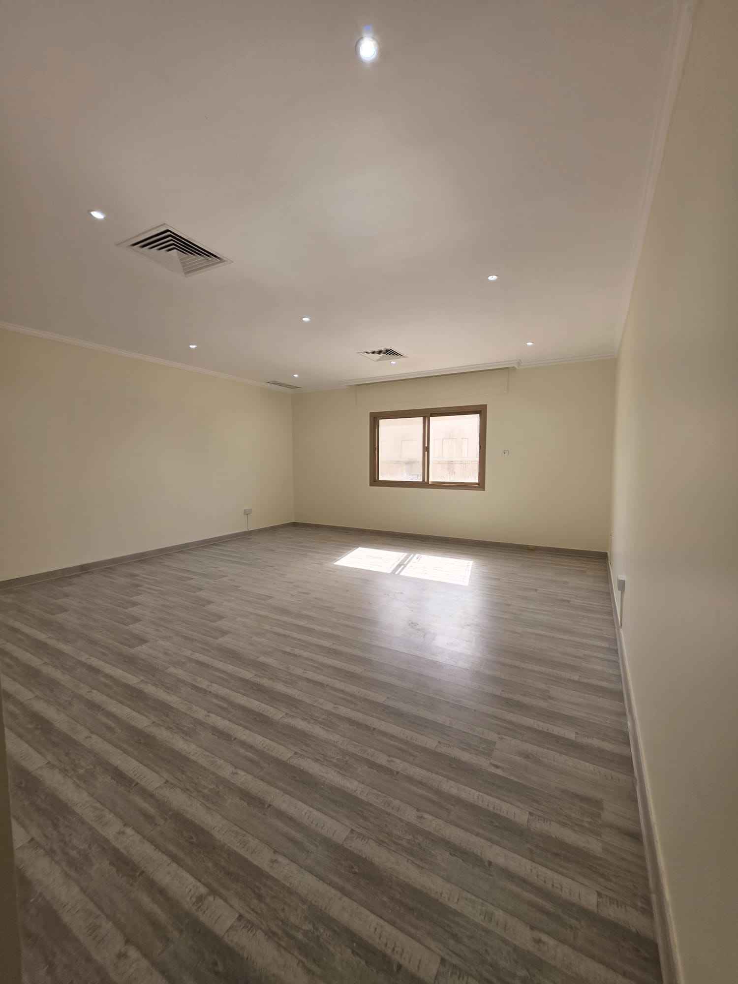 Rent House in Mangaf
