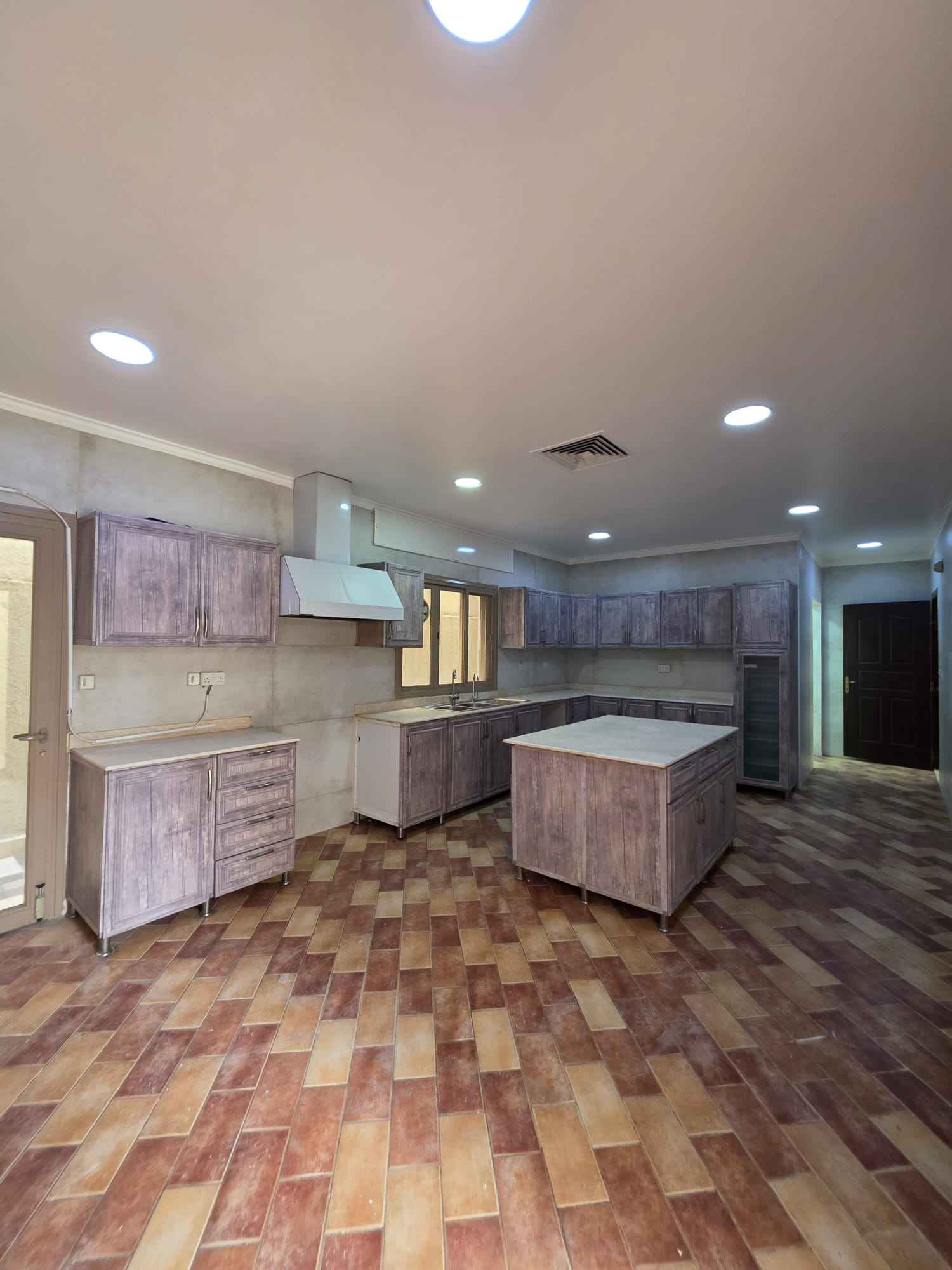 Rent House in Mangaf