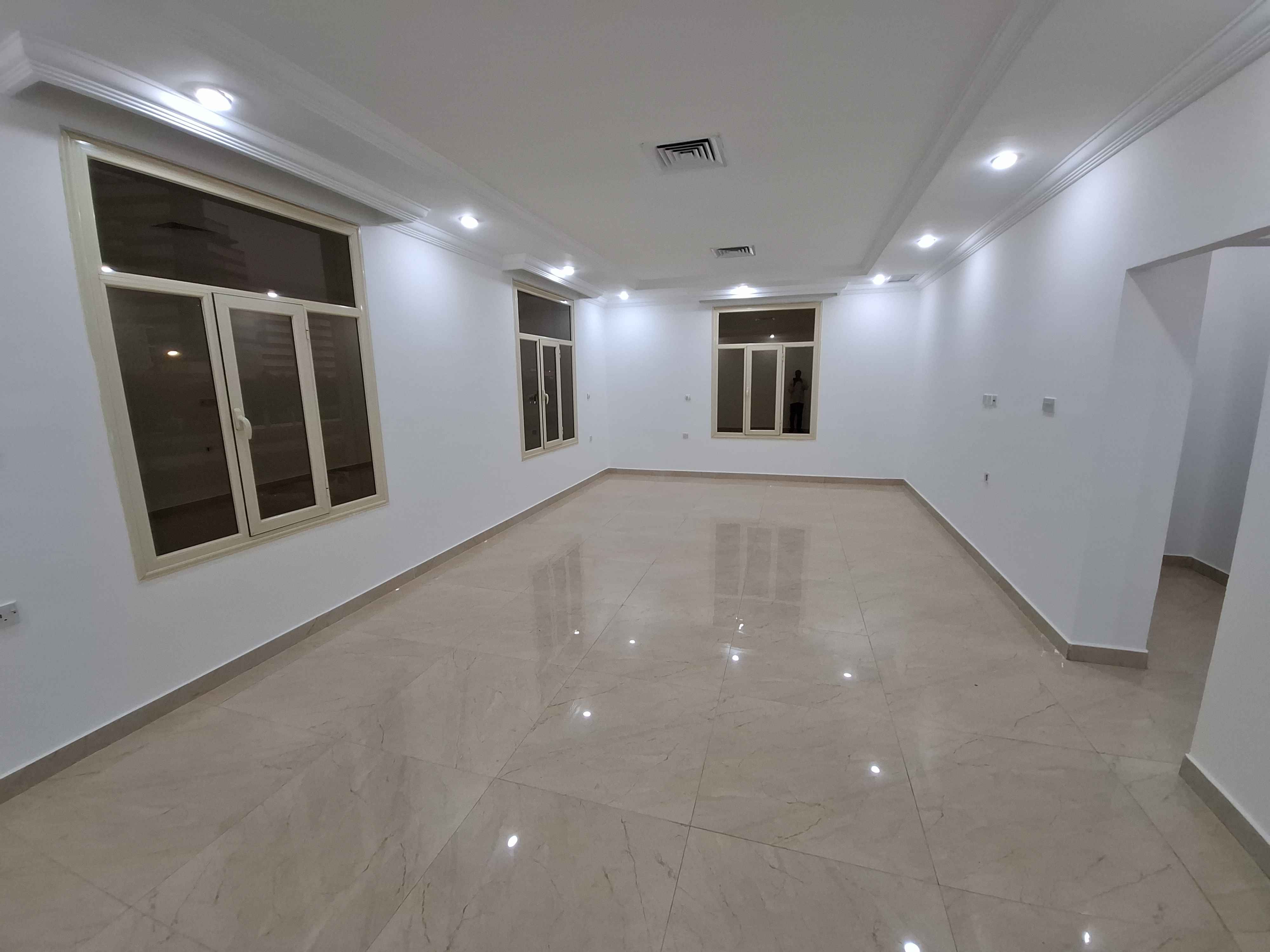 Rent Floor in Zahra