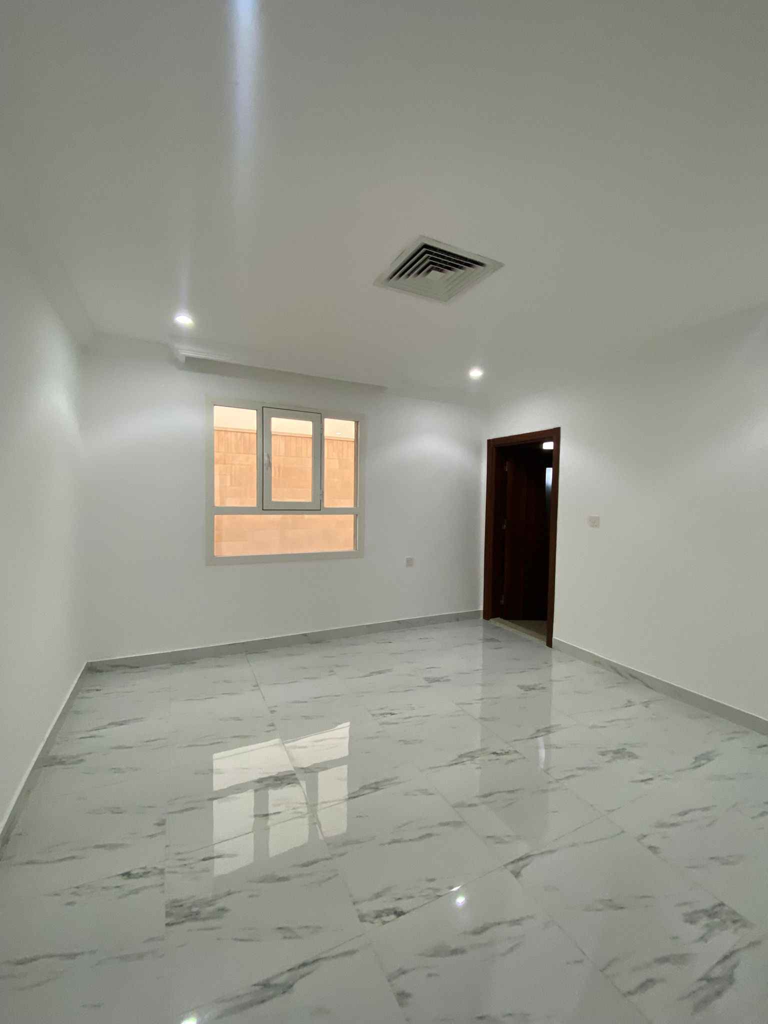 Rent Apartment in Salwa