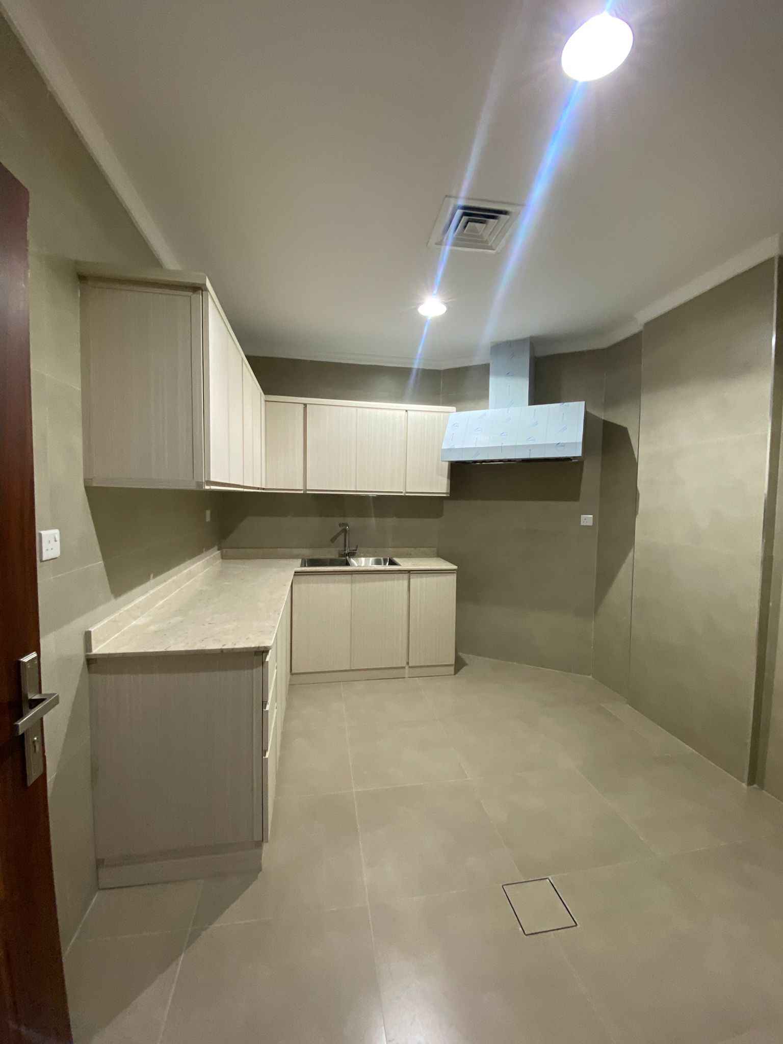 Rent Apartment in Salwa