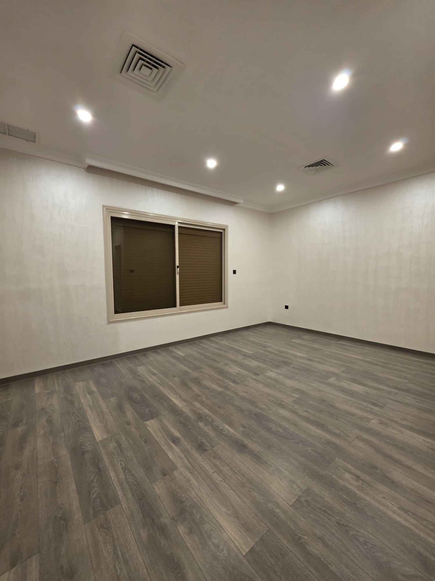 Rent Floor in Siddeeq