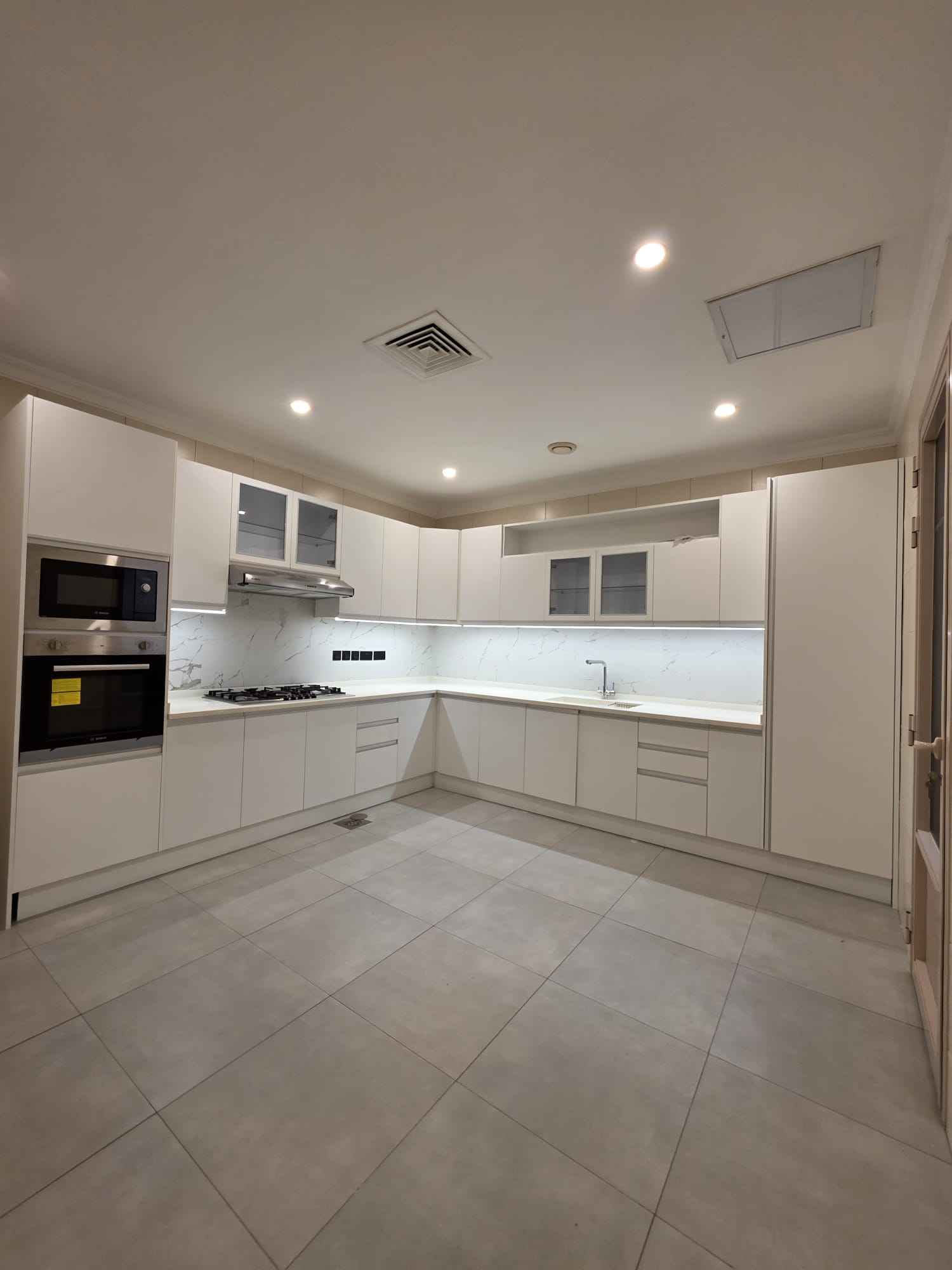 Rent Floor in Siddeeq