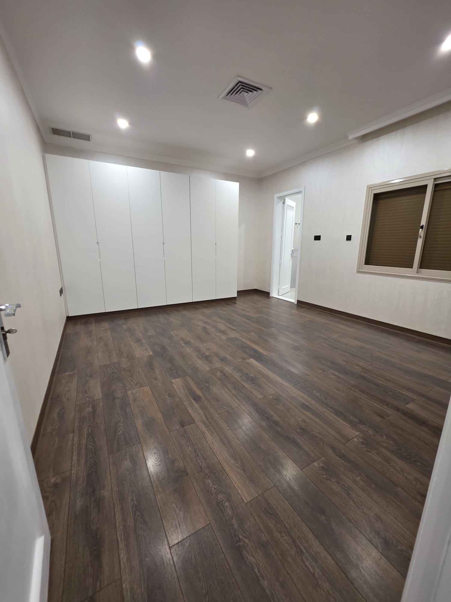 Rent Floor in Siddeeq