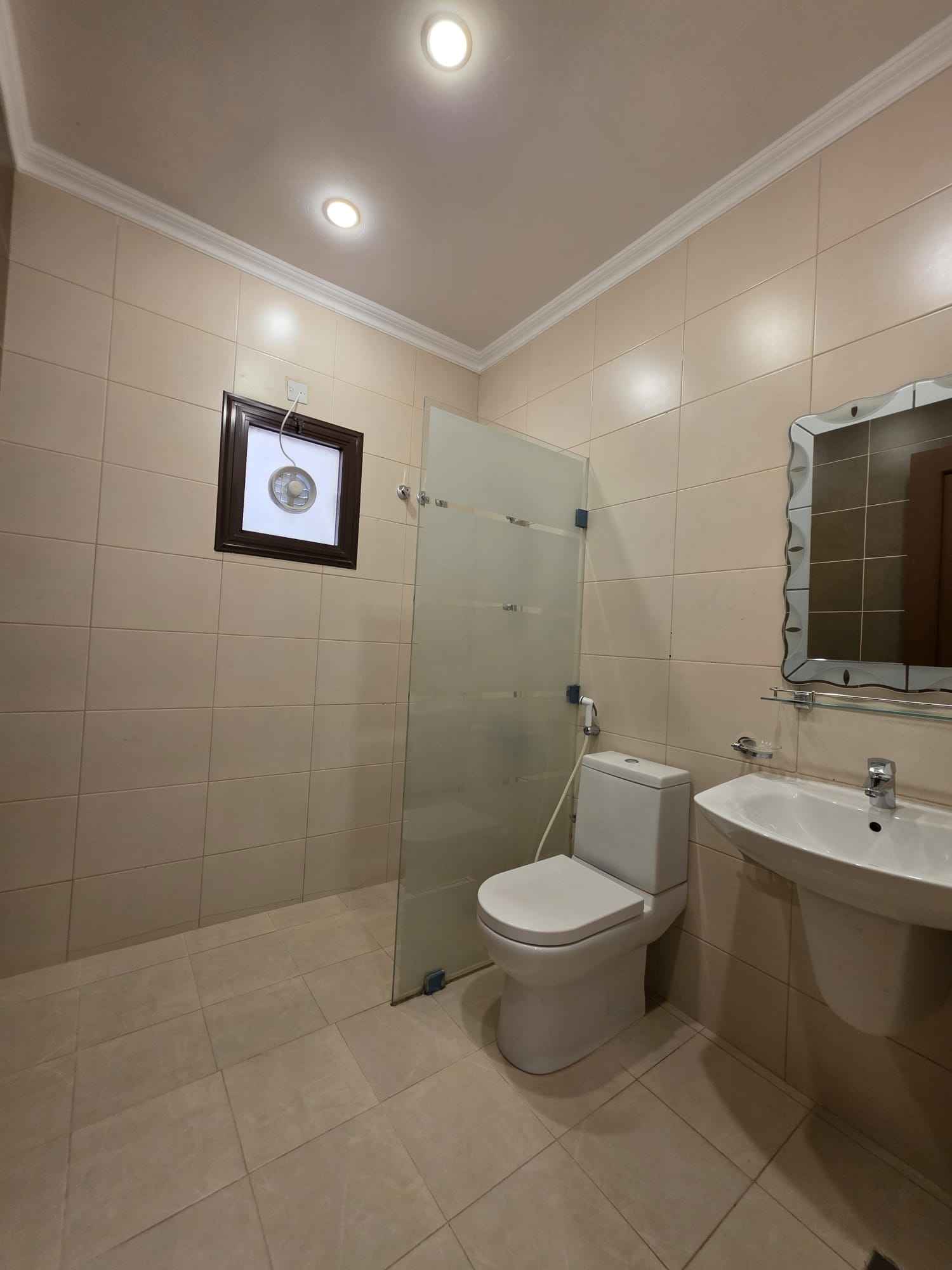 Rent Floor in Siddeeq