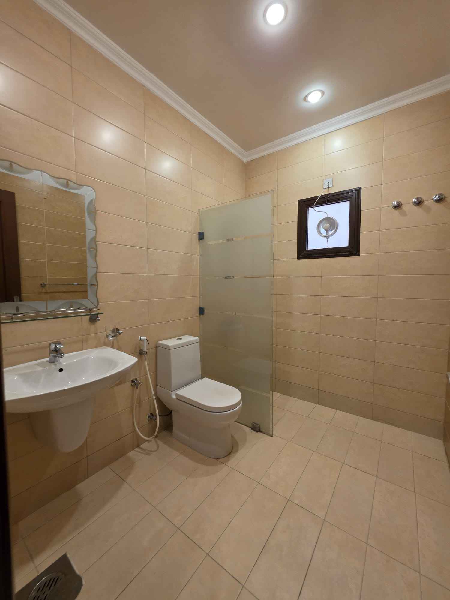 Rent Floor in Siddeeq
