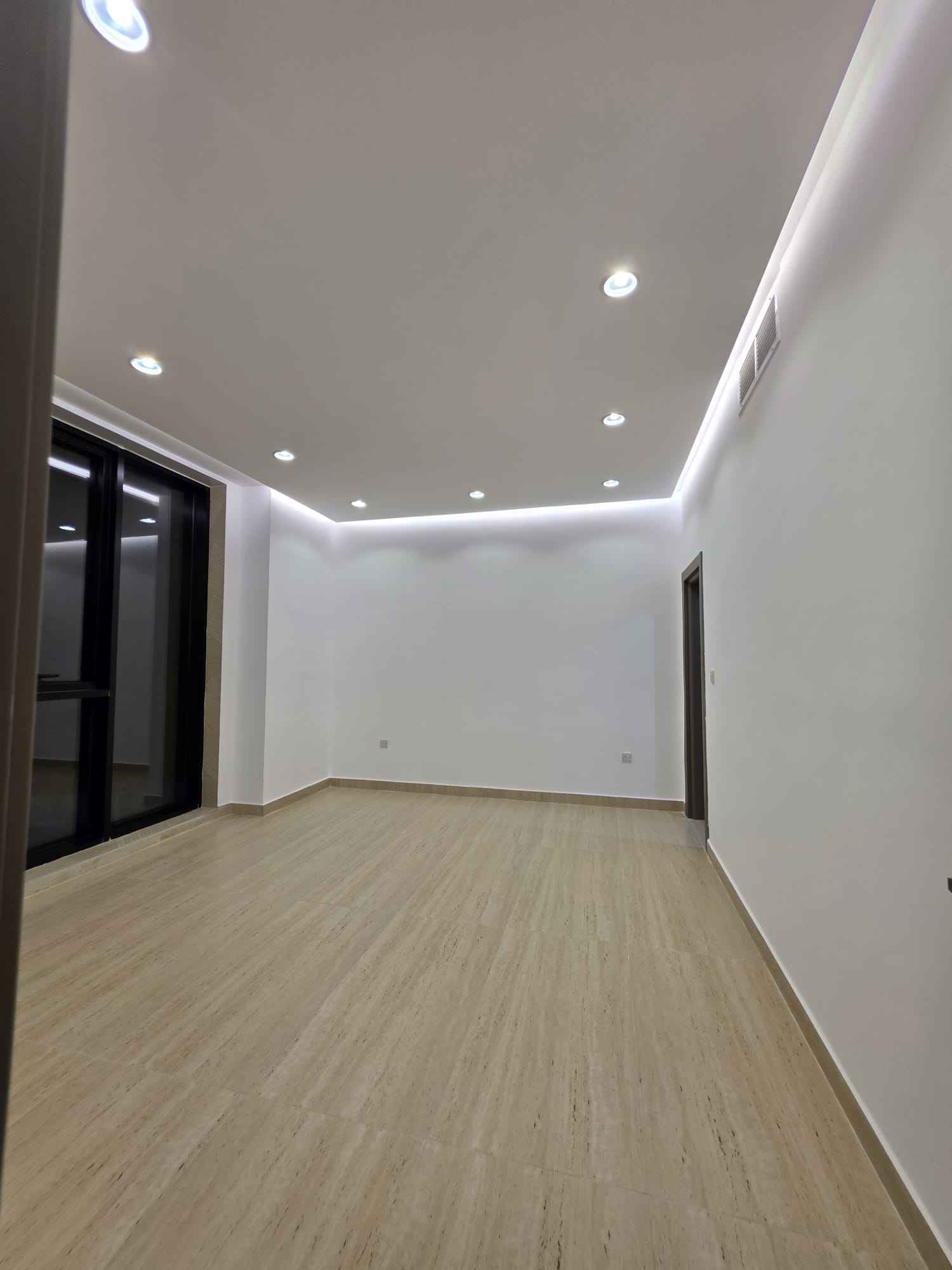 Rent Apartment in Salmiya