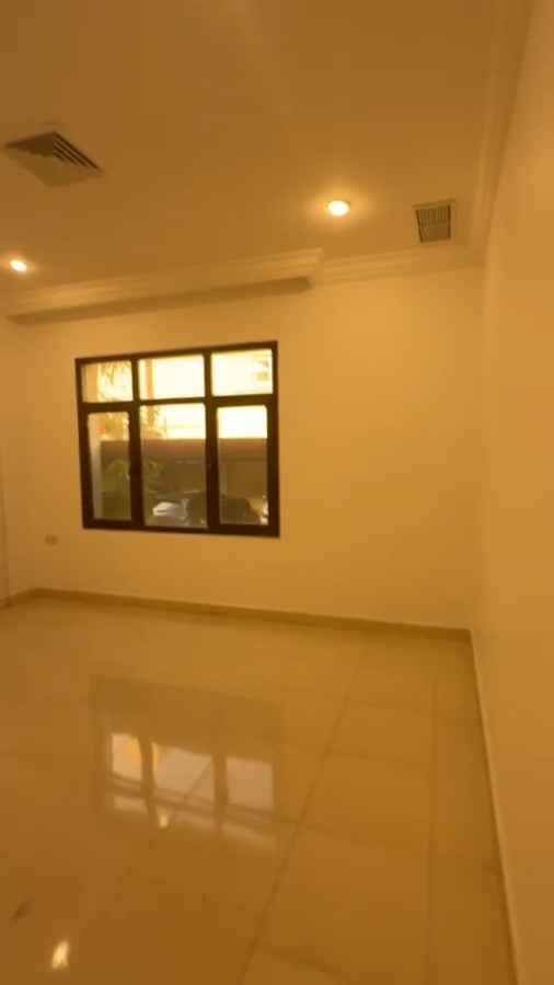 Rent Floor in Salmiya