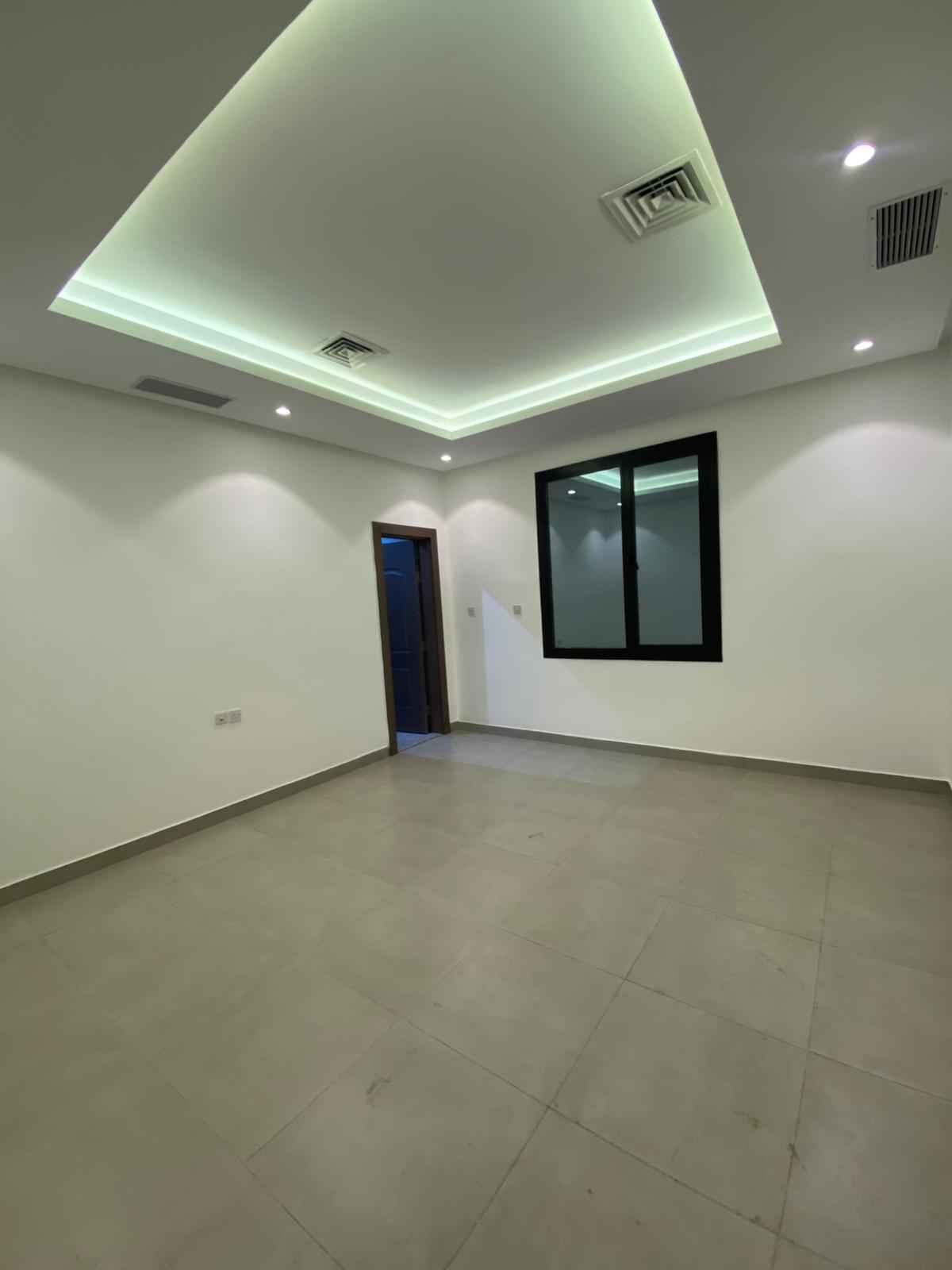 Rent Floor in Salwa