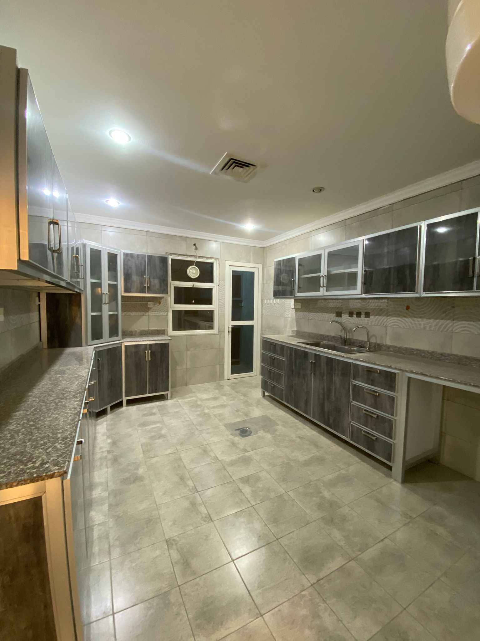 Rent Apartment in Rumaithiya