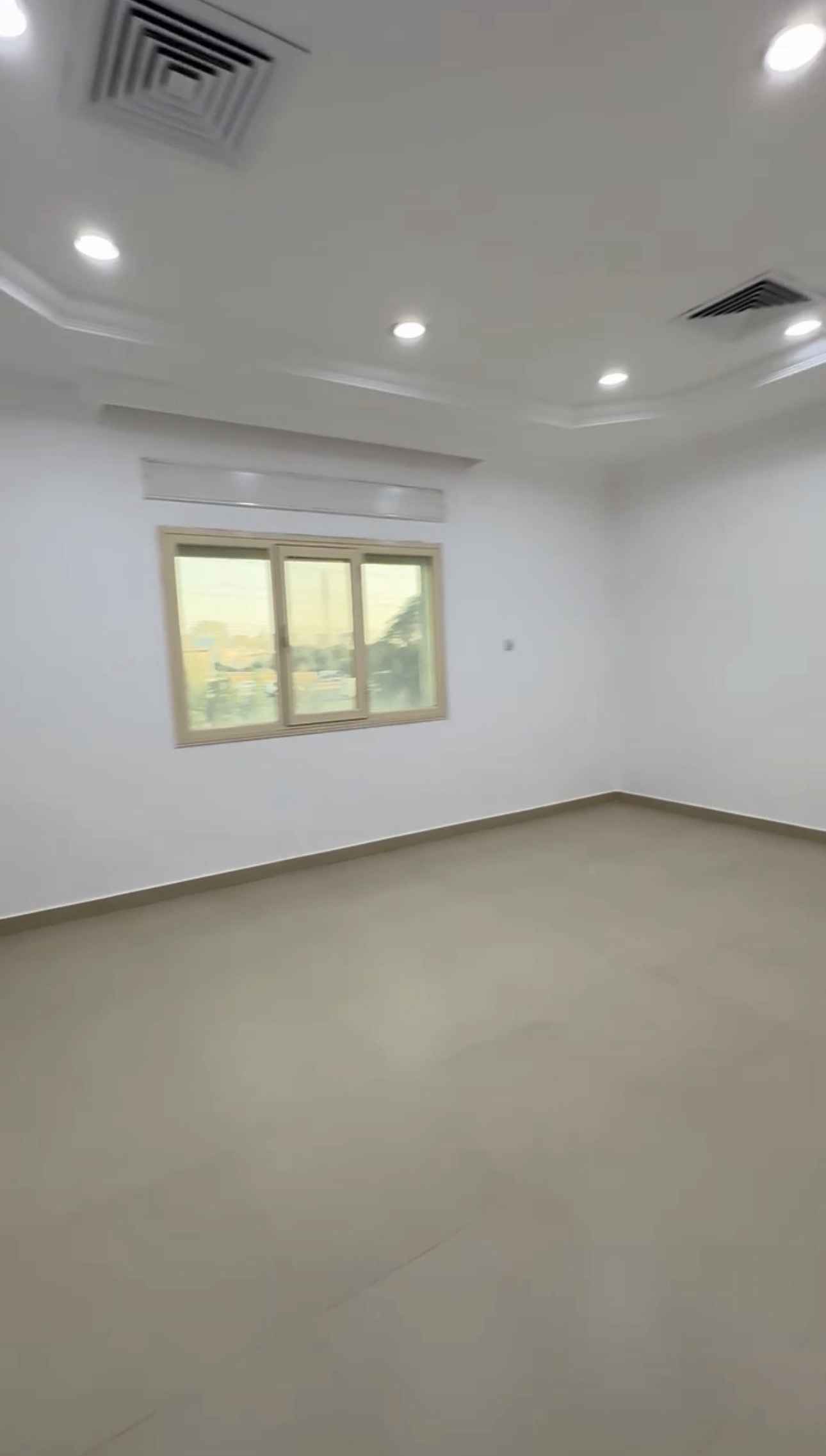 Rent Floor in Yarmouk