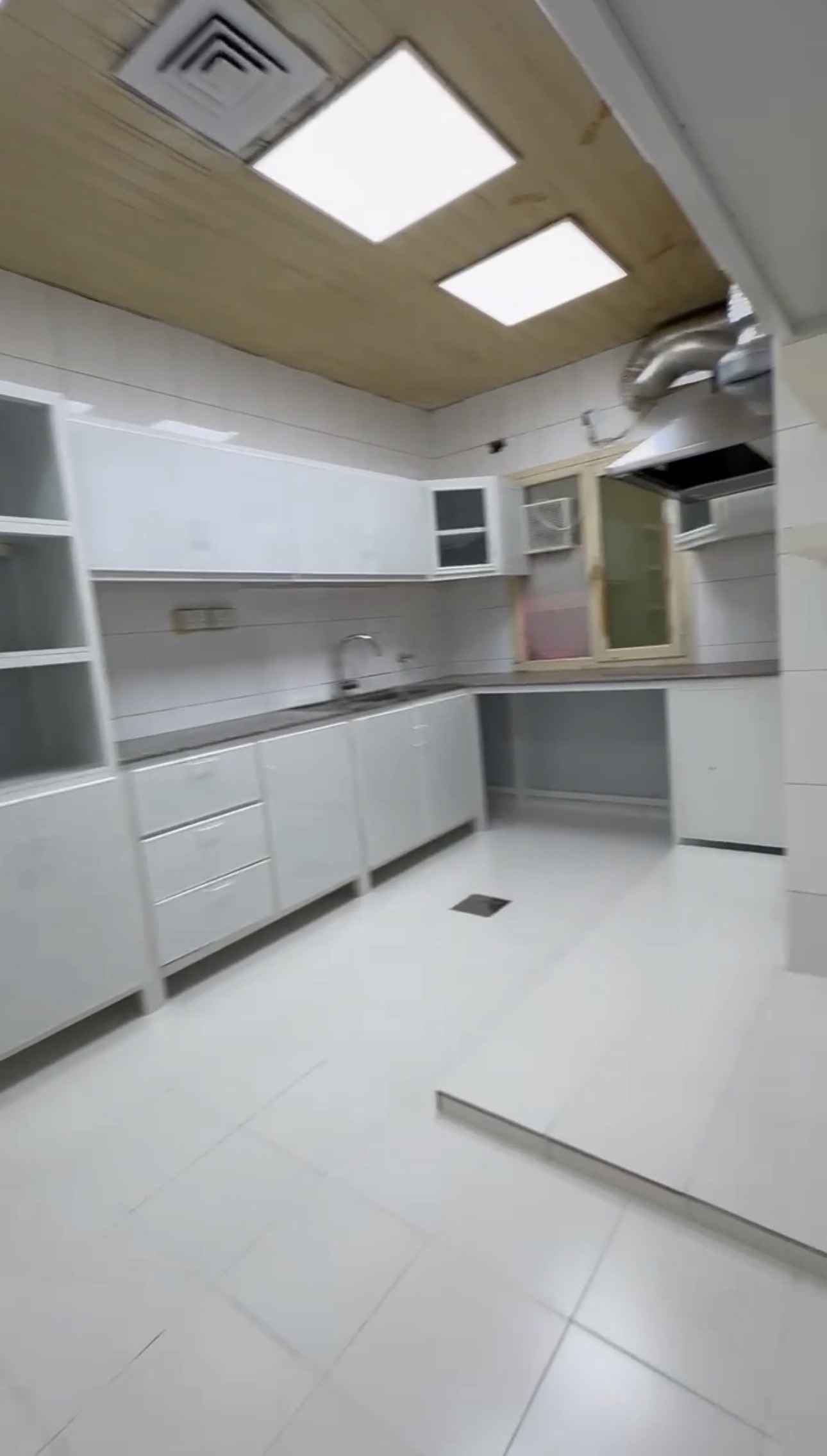 Rent Floor in Yarmouk
