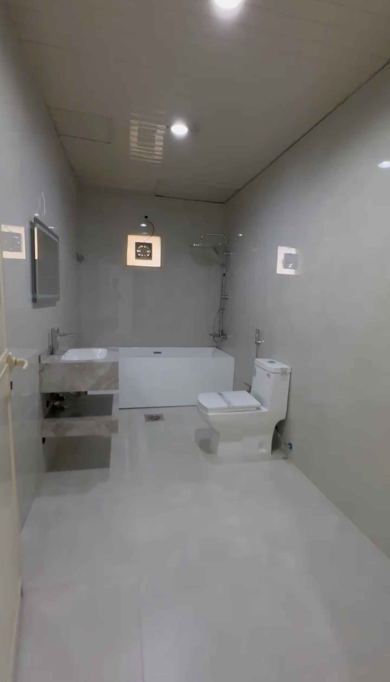 Rent Floor in Yarmouk