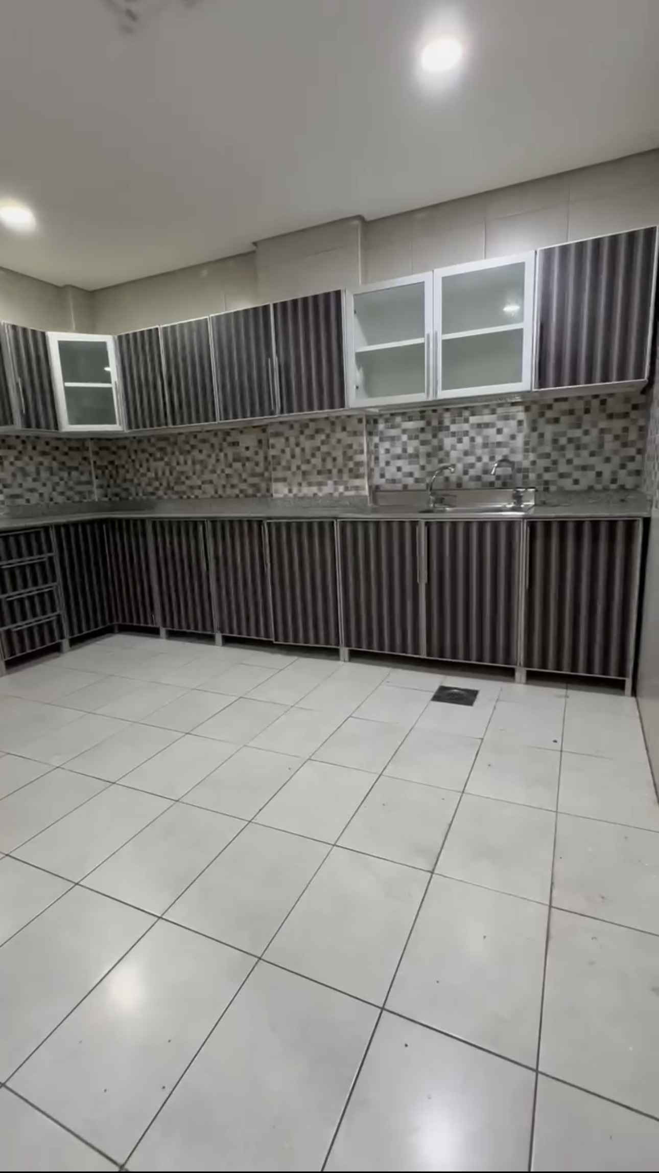Rent Duplex in Funaitees