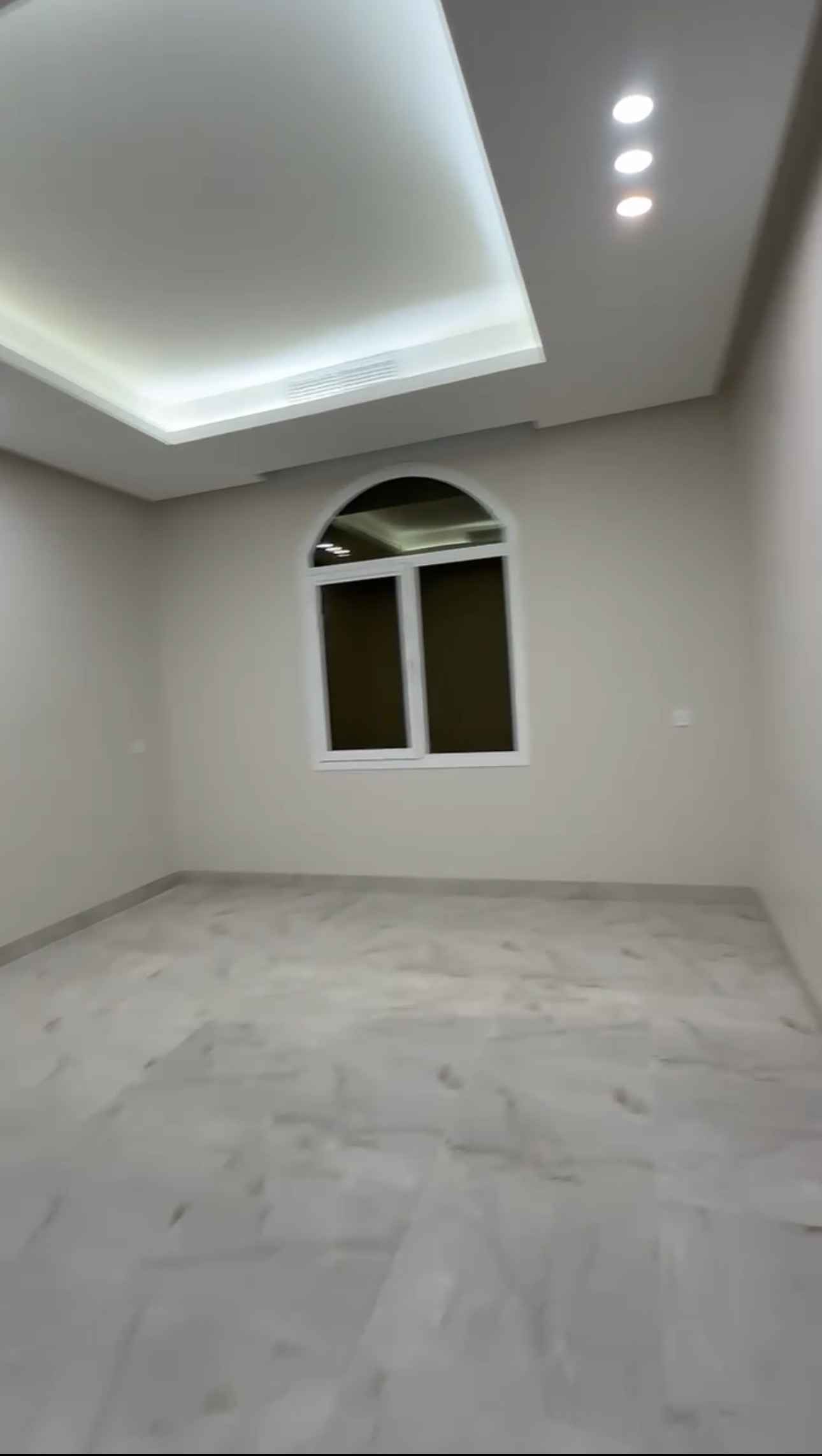 Rent Apartment in Khaitan South New