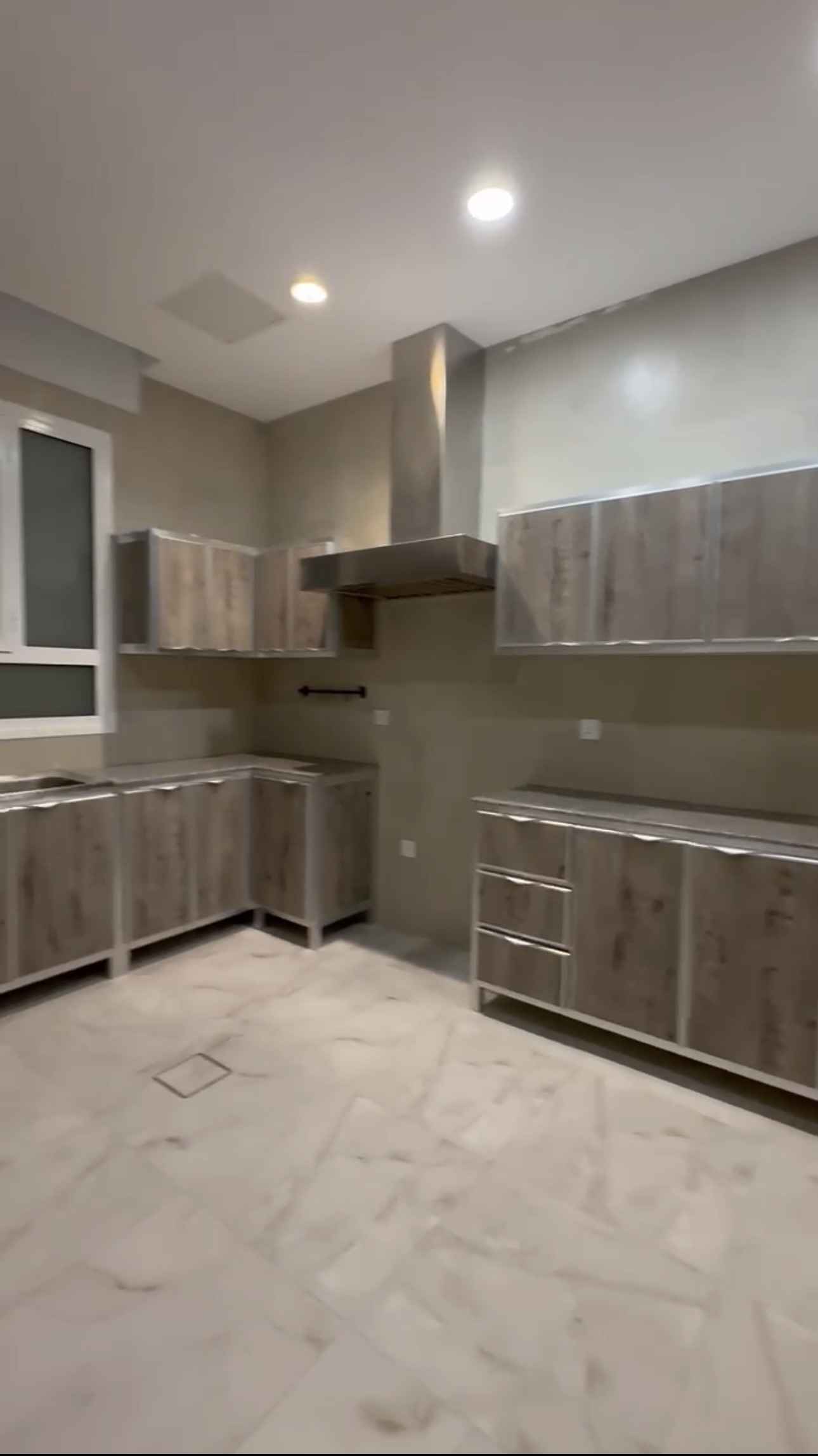 Rent Apartment in Khaitan South New