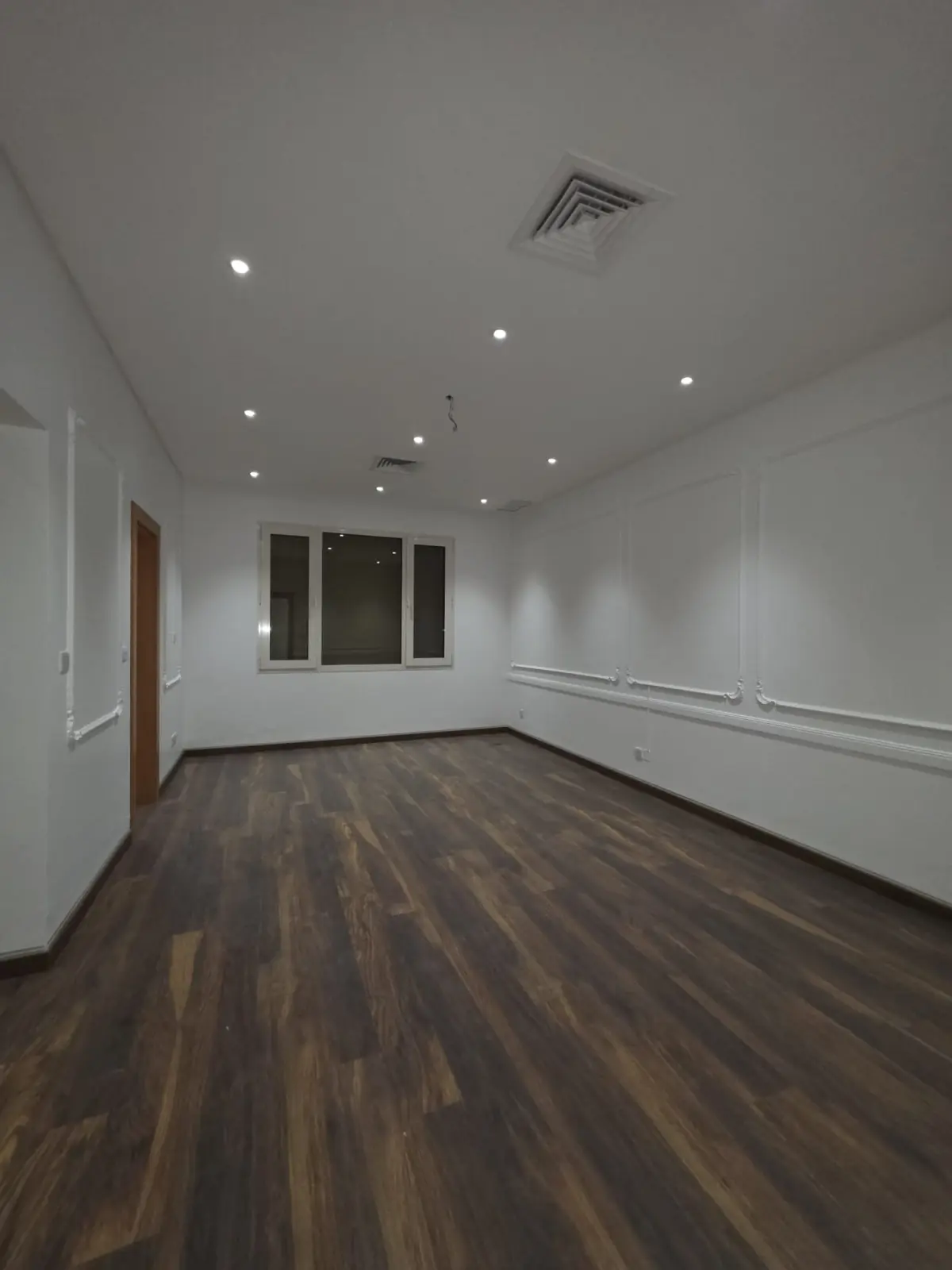 Rent Floor in Abu Fatira